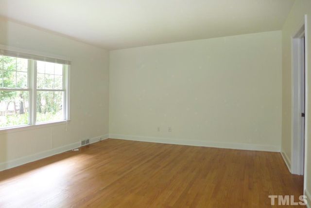 733 Raleigh Road, Chapel Hill, NC 27514