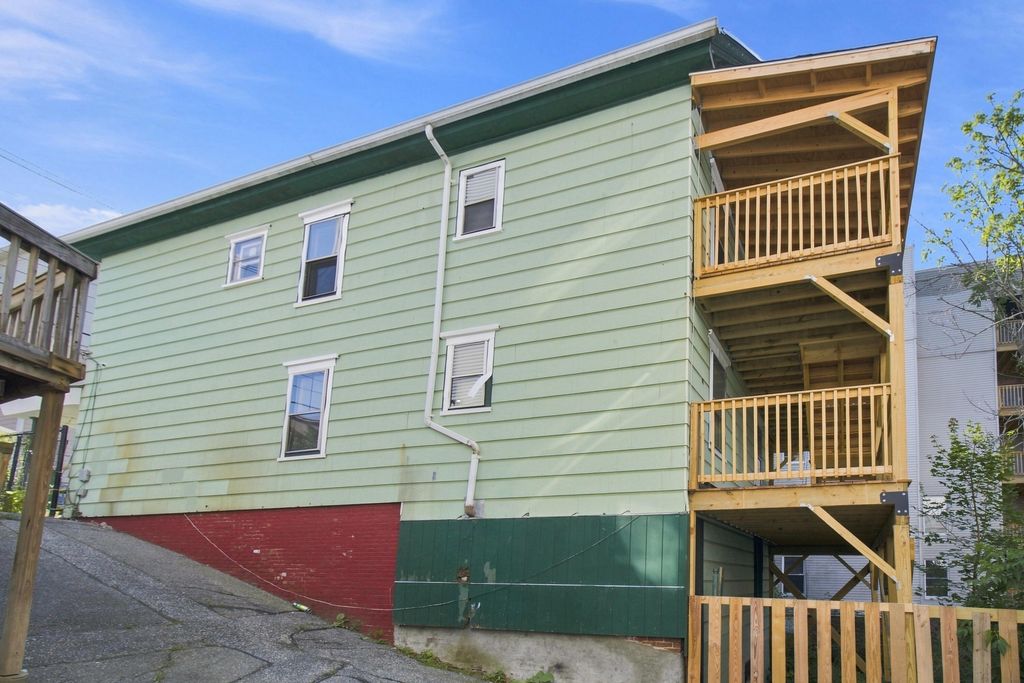 291 Bates Street, Lewiston, ME 04240 — photo 3