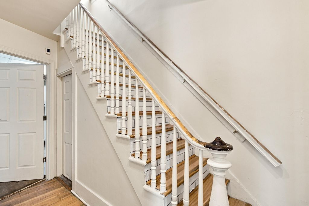 291 Bates Street, Lewiston, ME 04240 — photo 4