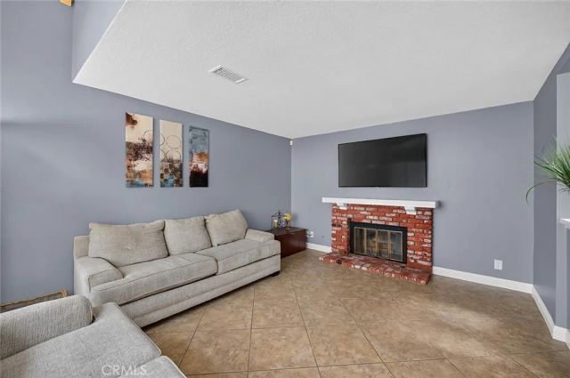 21056 Champlain, Lake Forest, CA 92630