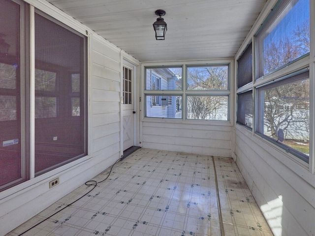 42 Ellis Dr., Worcester, MA 01609