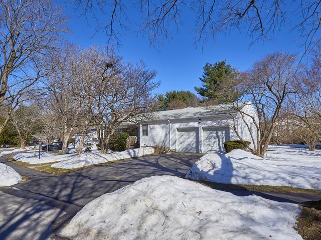 42 Ellis Dr., Worcester, MA 01609