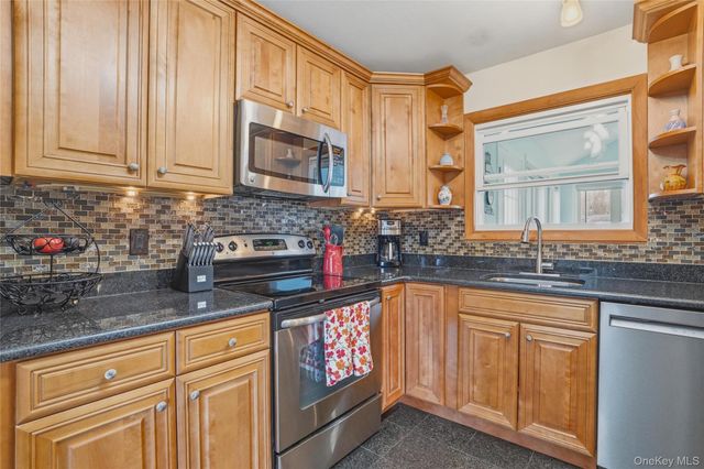 57 Robert Lane, Wappingers Falls, NY 12590