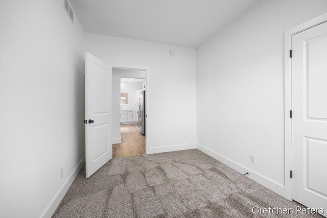 5352 Plainfield Avenue, Grand Rapids, MI 49525