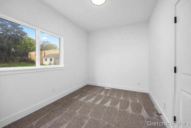 5352 Plainfield Avenue, Grand Rapids, MI 49525
