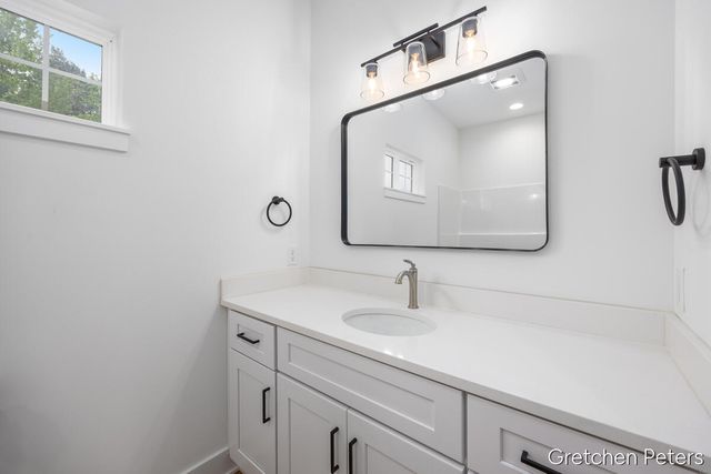 5352 Plainfield Avenue, Grand Rapids, MI 49525
