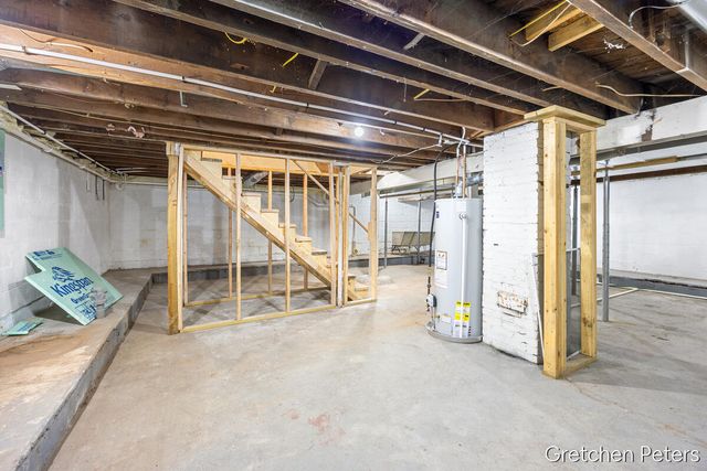 5352 Plainfield Avenue, Grand Rapids, MI 49525