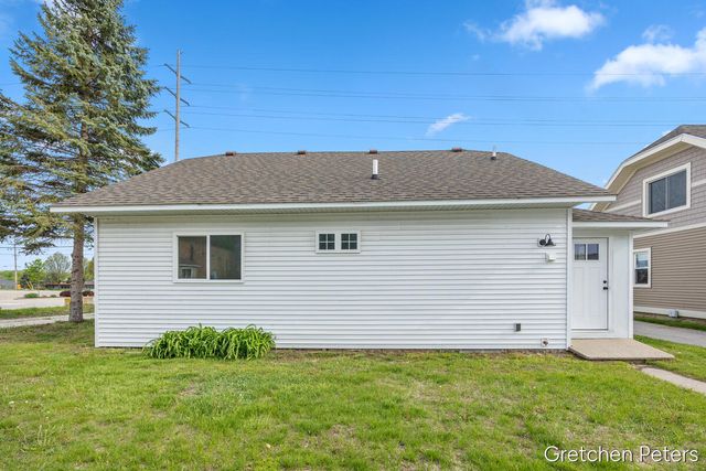 5352 Plainfield Avenue, Grand Rapids, MI 49525