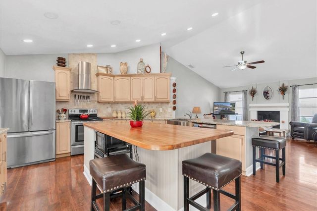 5206 LAGOS COURT, New Port Richey, FL 34655