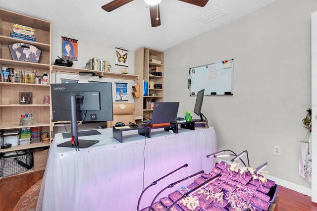 5206 LAGOS COURT, New Port Richey, FL 34655