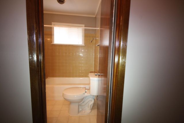 2780 ELMORE PARK RD, Bartlett, TN 38134