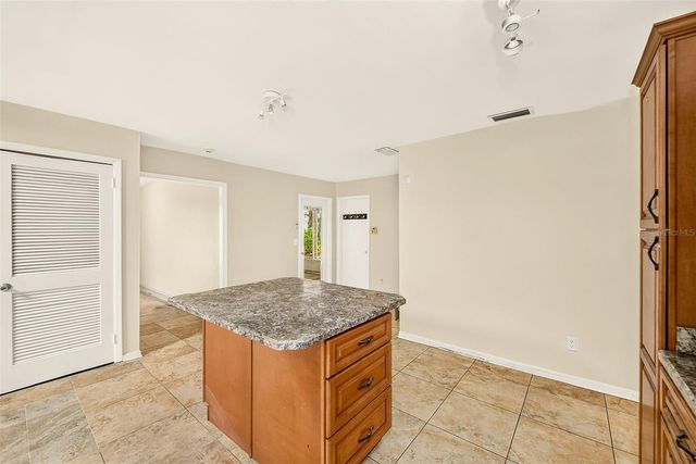 303 SAINT AUGUSTINE AVENUE, Temple Terrace, FL 33617