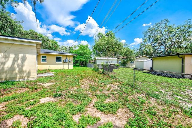 303 SAINT AUGUSTINE AVENUE, Temple Terrace, FL 33617