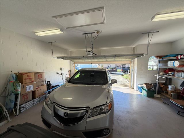 31 WOODHOLLOW LANE, Palm Coast, FL 32164