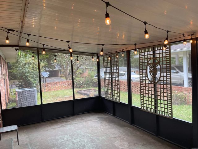 10 Talmage Drive, Little Rock, AR 72204