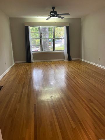 10 Talmage Drive, Little Rock, AR 72204