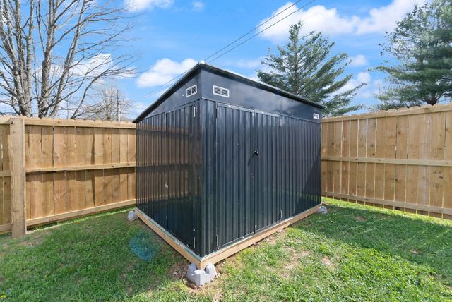 111 Fern Drive, Somerset, KY 42501