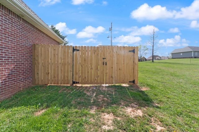 111 Fern Drive, Somerset, KY 42501