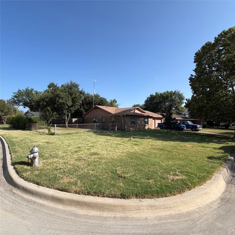5712 Westhaven Drive, Fort Worth, TX 76132