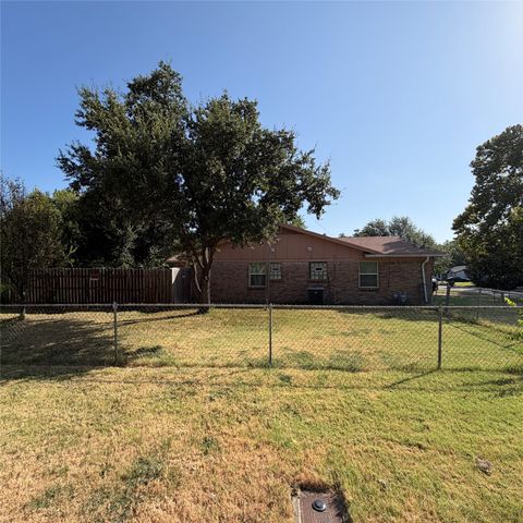 5712 Westhaven Drive, Fort Worth, TX 76132
