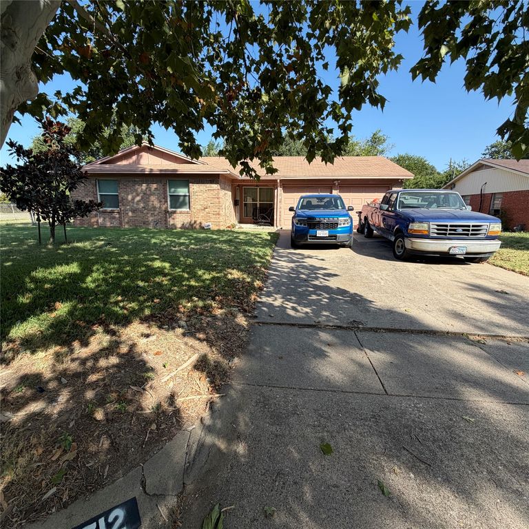 5712 Westhaven Drive, Fort Worth, TX 76132
