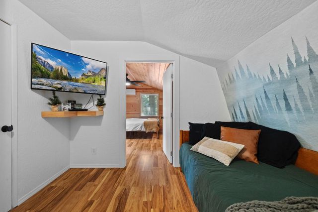 22785 W Ellmaro, Long Barn, CA 95335