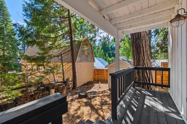 22785 W Ellmaro, Long Barn, CA 95335