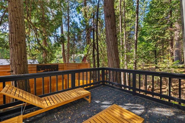 22785 W Ellmaro, Long Barn, CA 95335