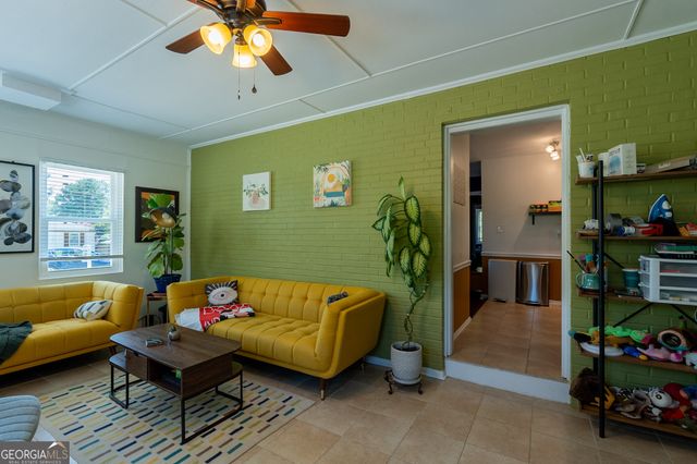 2890 Sherwood Road SE, Smyrna, GA 30082