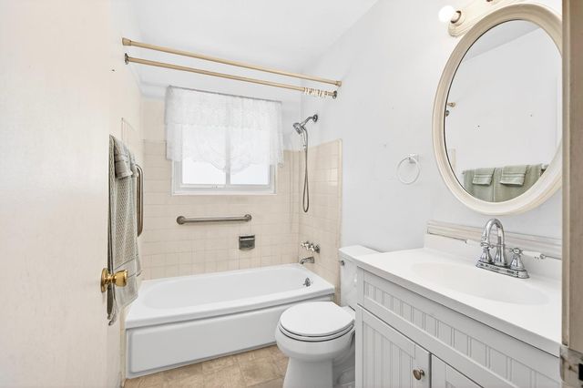 5528 Kermit Ln, Stockton, CA 95207