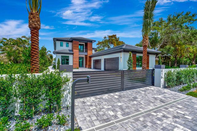 416 S Lake Drive, Lantana, FL 33462