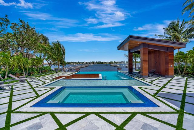 416 S Lake Drive, Lantana, FL 33462