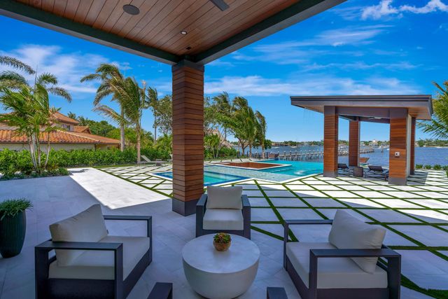 416 S Lake Drive, Lantana, FL 33462