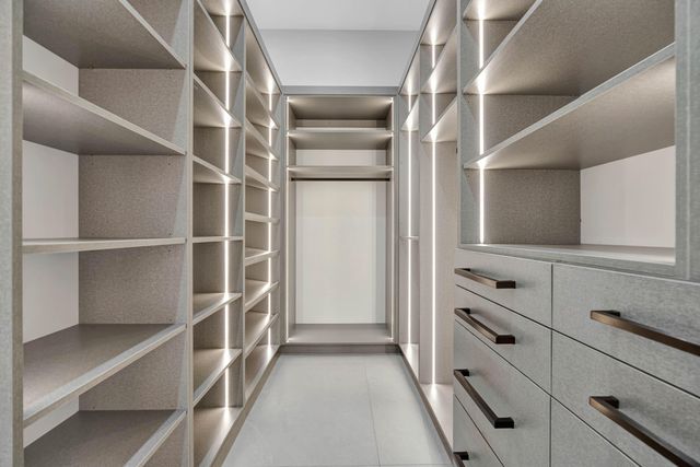 416 S Lake Drive, Lantana, FL 33462