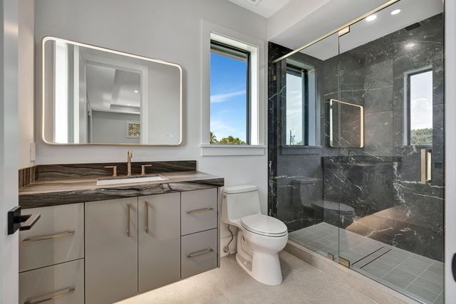 416 S Lake Drive, Lantana, FL 33462