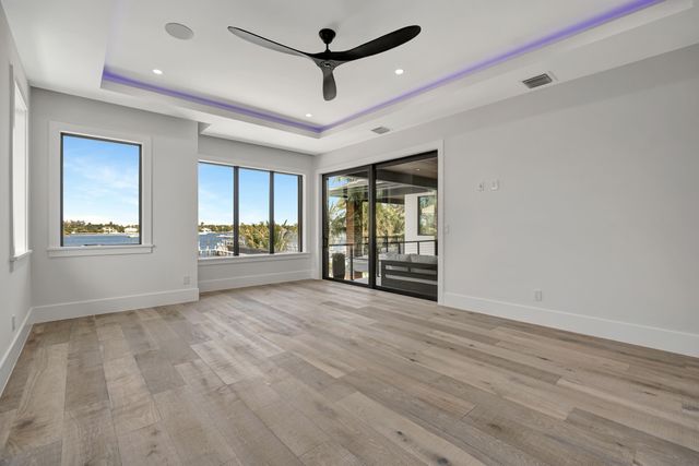 416 S Lake Drive, Lantana, FL 33462