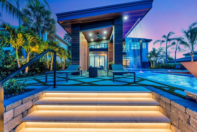 416 S Lake Drive, Lantana, FL 33462