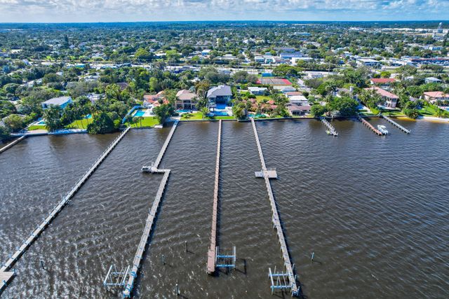 416 S Lake Drive, Lantana, FL 33462