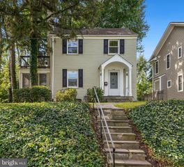 7000 EXETER RD, Bethesda, MD 20814