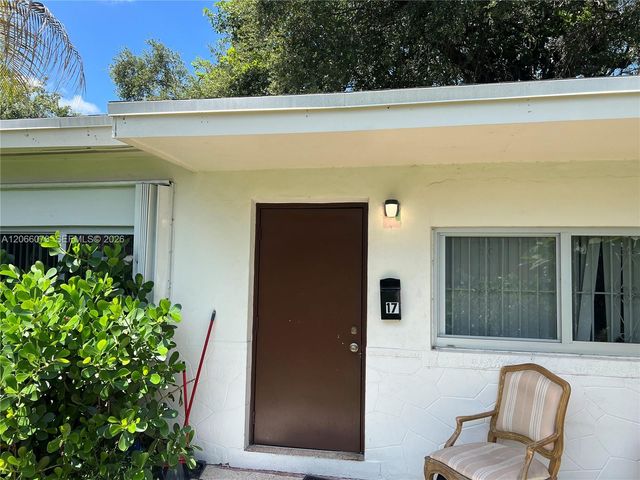 5517 NW 1st Place, Miami, FL 33127
