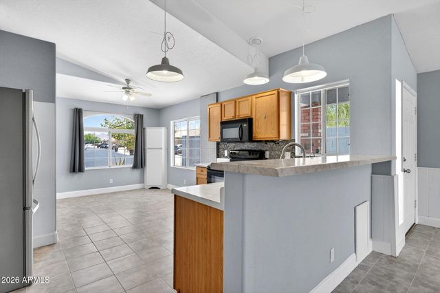 8845 E DES MOINES Street, Mesa, AZ 85207