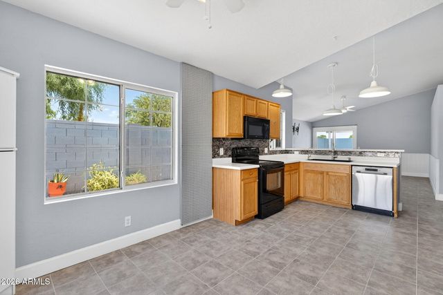 8845 E DES MOINES Street, Mesa, AZ 85207