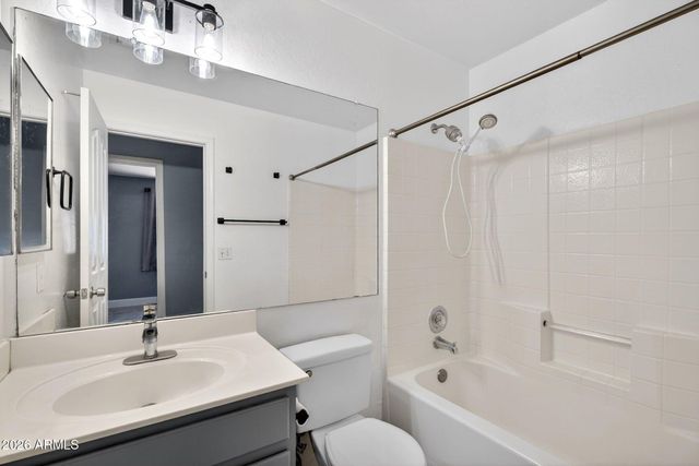8845 E DES MOINES Street, Mesa, AZ 85207