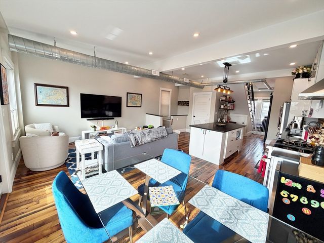 63 Marion St 2, Boston, MA 02128