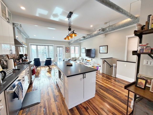 63 Marion St 2, Boston, MA 02128