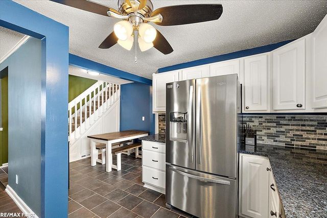 22110 Rosedale Street, Saint Clair Shores, MI 48080