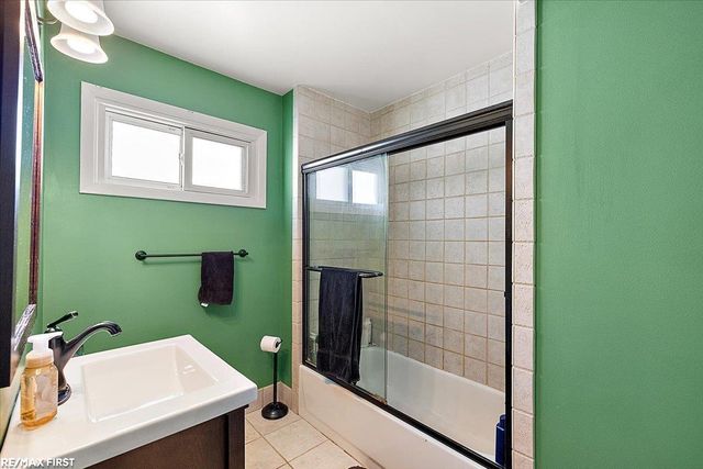 22110 Rosedale Street, Saint Clair Shores, MI 48080