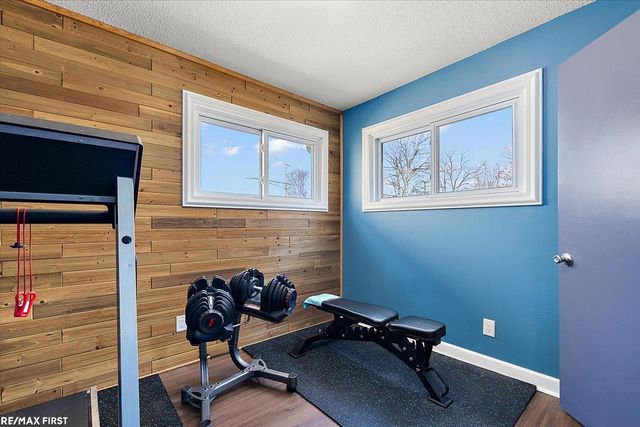 22110 Rosedale Street, Saint Clair Shores, MI 48080