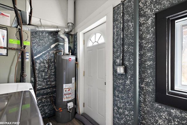 22110 Rosedale Street, Saint Clair Shores, MI 48080