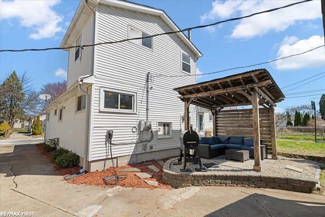 22110 Rosedale Street, Saint Clair Shores, MI 48080